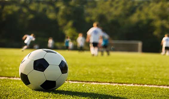 Os campos de futebol com relva artificial são seguros?